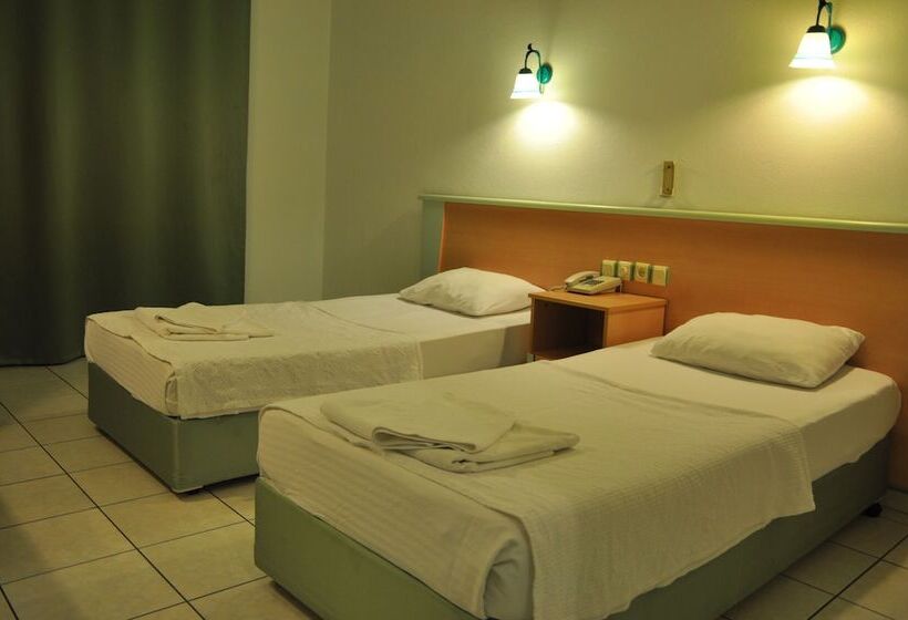 شقة غرفة واحدة, Parkmar Apart