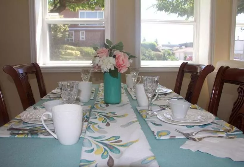 Perhestudio, Star Of The Sea Guest House