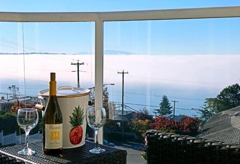 Standard Szoba King Size Bed, Star Of The Sea Guest House