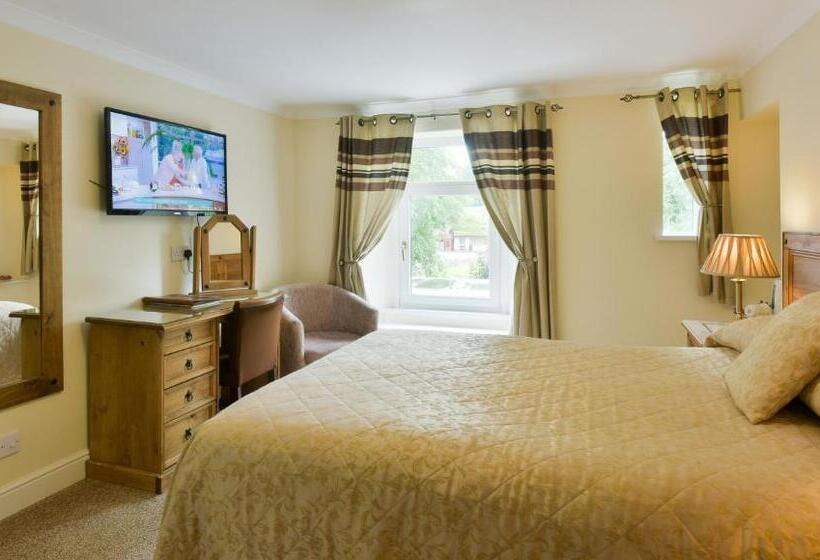 Номер Стандарт, Edenhall Country