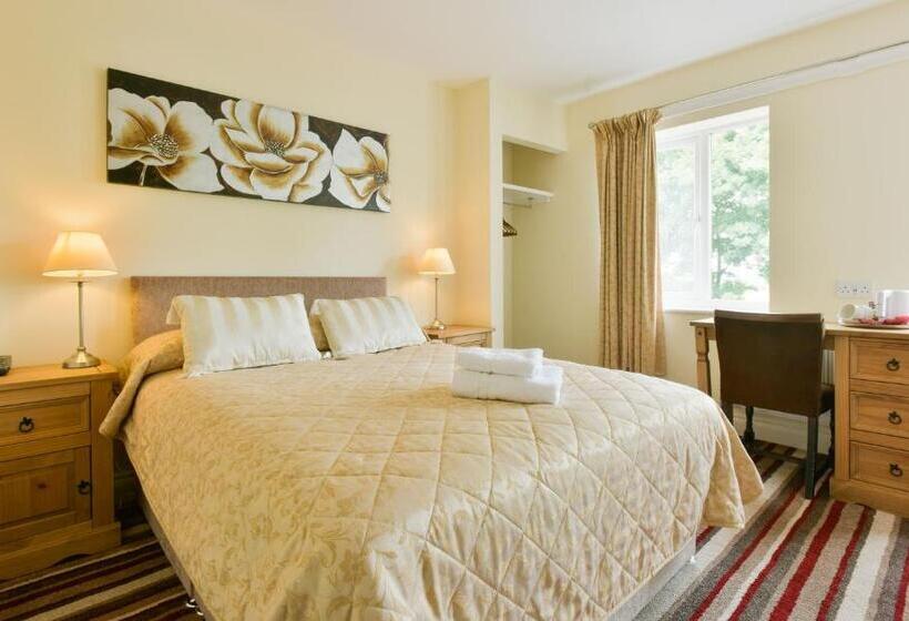 Номер Стандарт, Edenhall Country