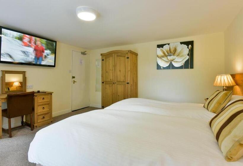 Номер Стандарт, Edenhall Country