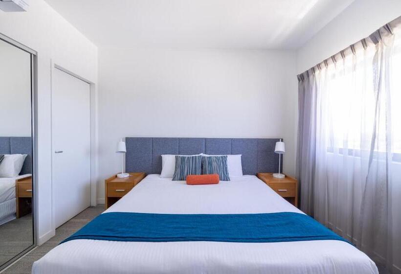 Апартаменты 2 Спальни, Aligned Corporate Residences Mackay