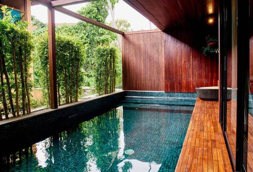 سوییت با استخر, Avatar Railay