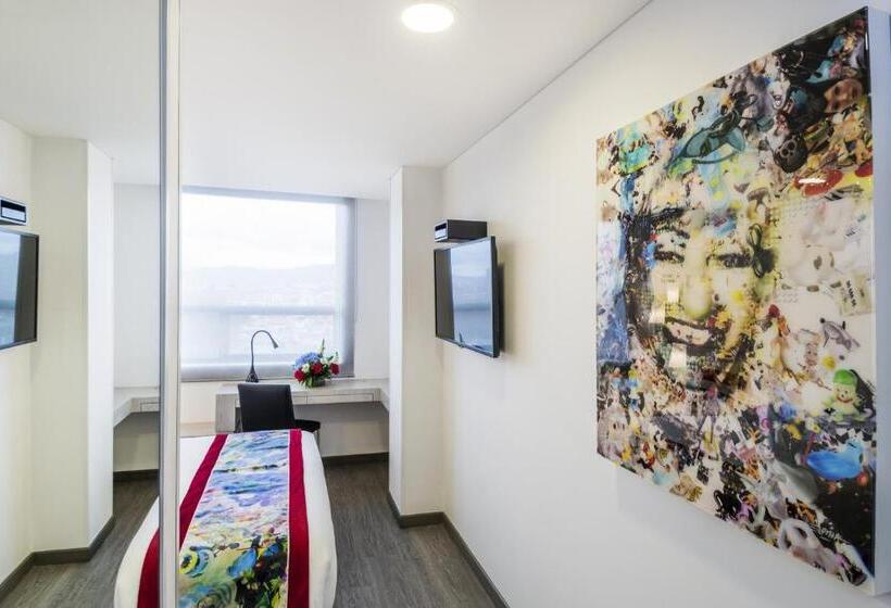 标准间, Black Tower Premium