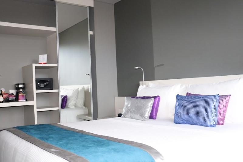 标准间, Black Tower Premium