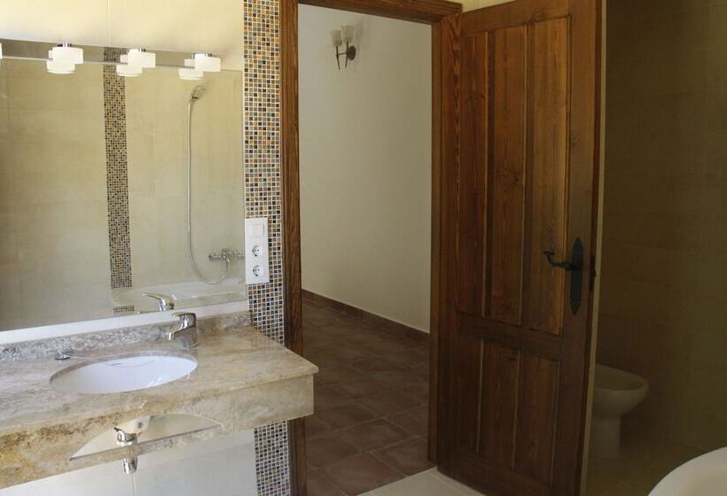 سوییت, El Cortijo De Daimiel