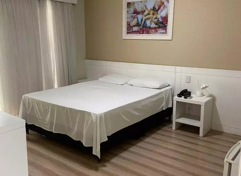 Executive-huone, Guest