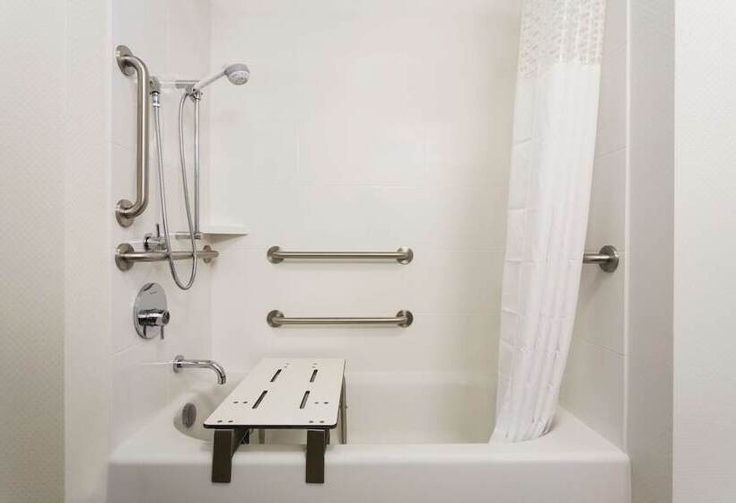 身障者適用キングサイズベッドルーム, Hampton Inn Kennewick At Southridge