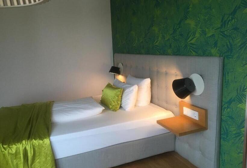 Estudio Estándar, Im Bunker