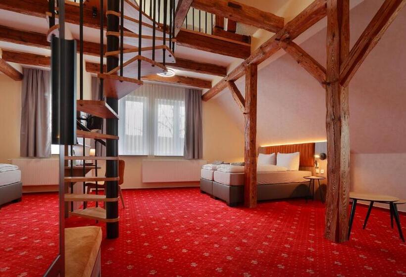 جناح جونيور, Landhotel & Brauhaus Prignitzer Hof