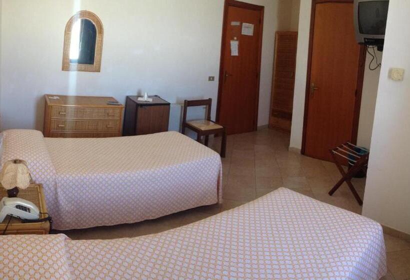 غرفة قياسية, Miramare Garzia