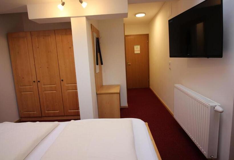 Номер Economy, Pension St.leonhard