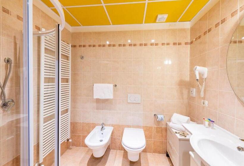 스탠다드 룸 산 전망, Pineta Campi