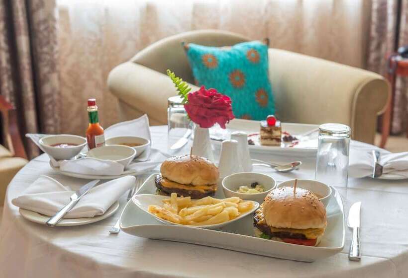 اتاق کلاسیک, President