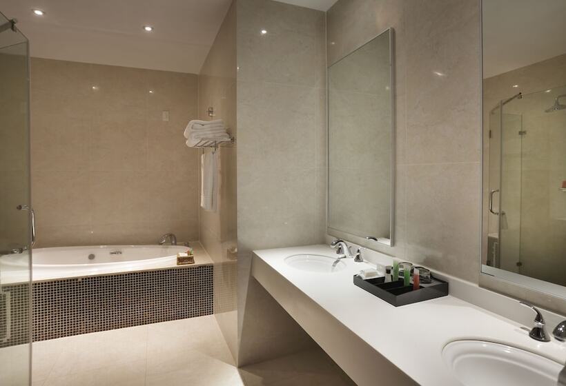 سوئیت پرزیدنت, President