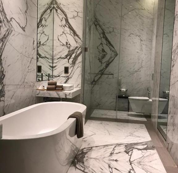 小型套房, Roseate House New Delhi