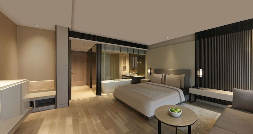 俱乐部房间, Roseate House New Delhi