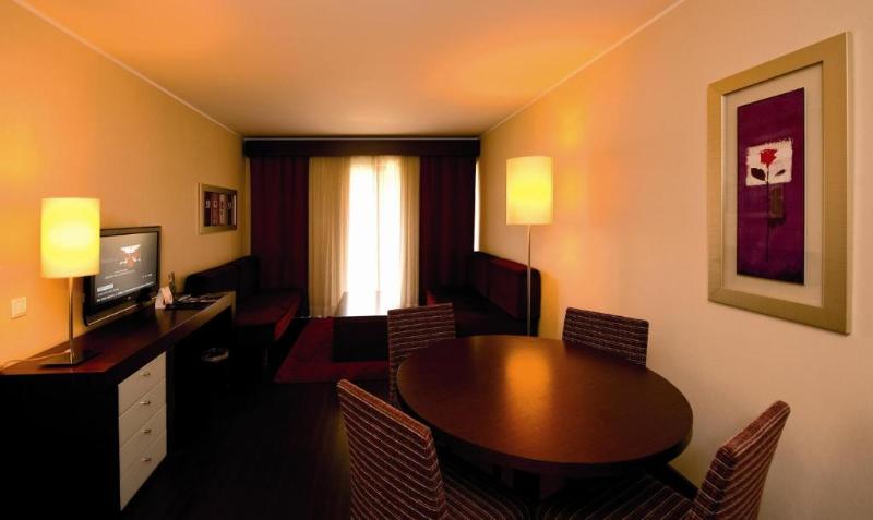 高级客房, Roseate House New Delhi