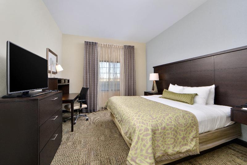 Люкс Кровать Кинг, Staybridge Suites Rochester, An Ihg