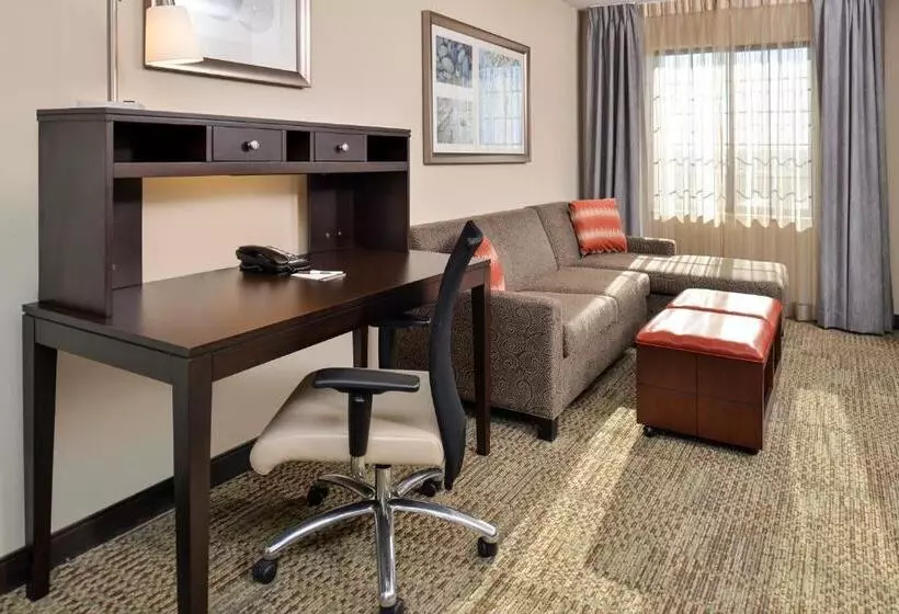 キングサイズベッドのスイートルーム, Staybridge Suites Rochester, An Ihg
