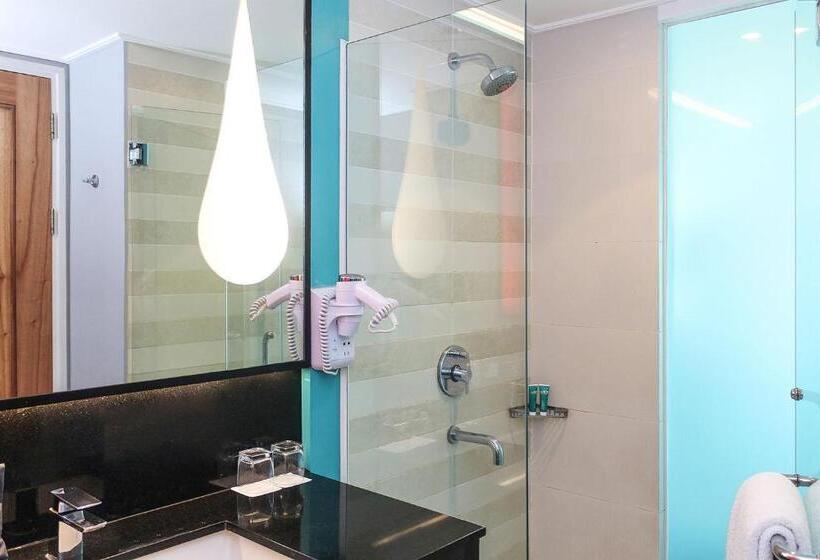 Номер Deluxe, The 1o1 Jakarta Sedayu Darmawangsa