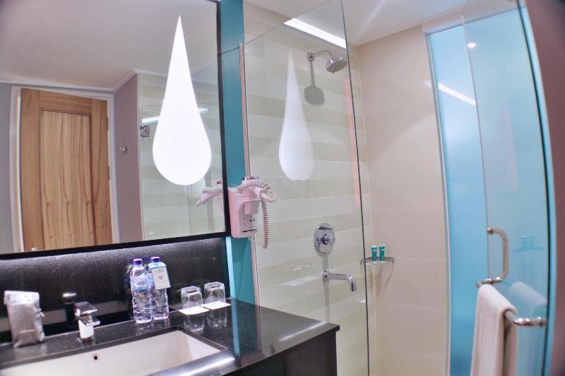 Номер Стандарт, The 1o1 Jakarta Sedayu Darmawangsa