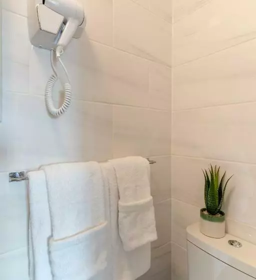 オーシャンビュージュニアスイート, Torland Seafront Hotel   Free Parking, Wi Fi, All Rooms En Suite