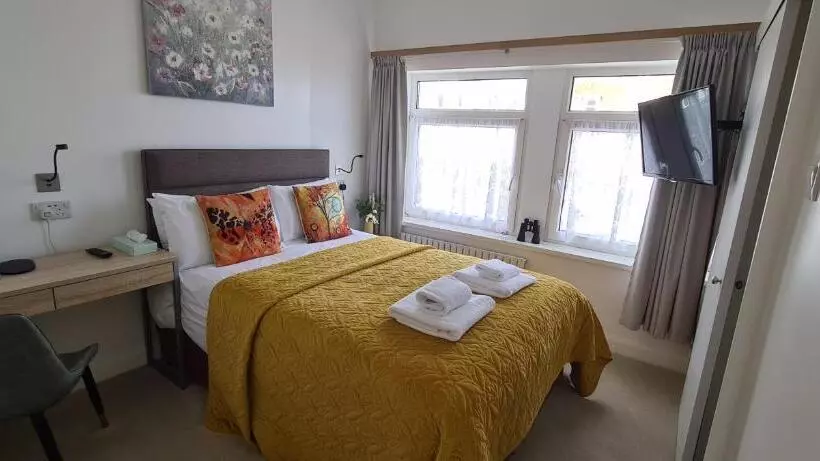 オーシャンビュースタンダードルーム, Torland Seafront Hotel   Free Parking, Wi Fi, All Rooms En Suite