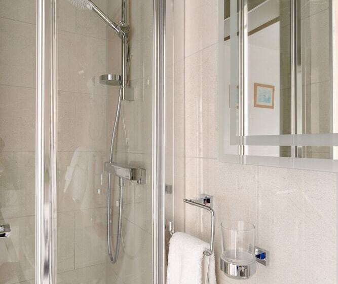 غرفة قياسية مطلّة علي البحر, Torland Seafront Hotel   Free Parking, Wi Fi, All Rooms En Suite