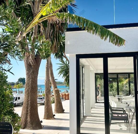 اتاق استاندارد با بالکن, Vip Bujari Ksamil