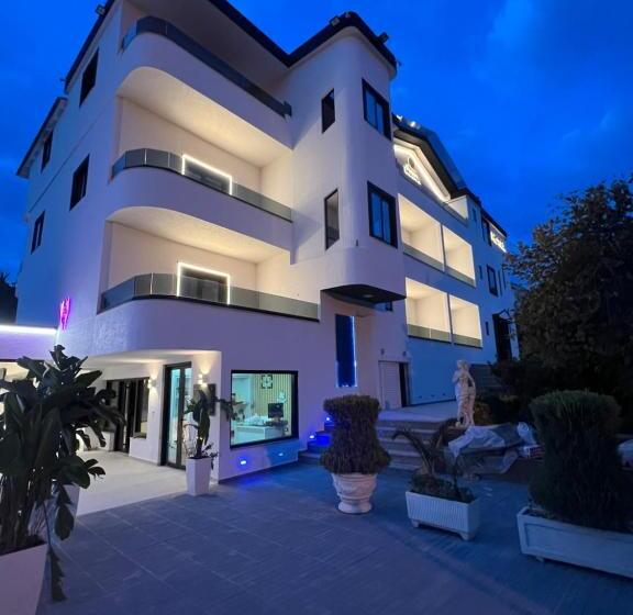 اتاق استاندارد با بالکن, Vip Bujari Ksamil