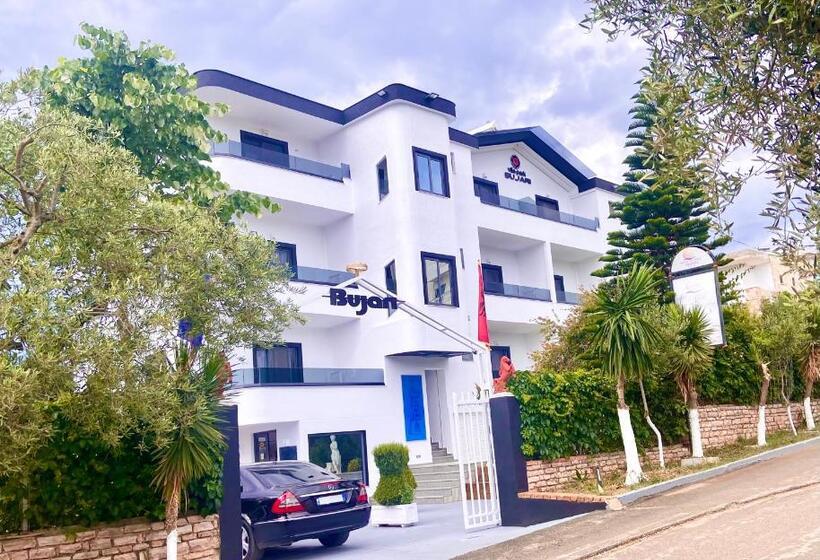 اتاق استاندارد چهارنفره با بالکن, Vip Bujari Ksamil