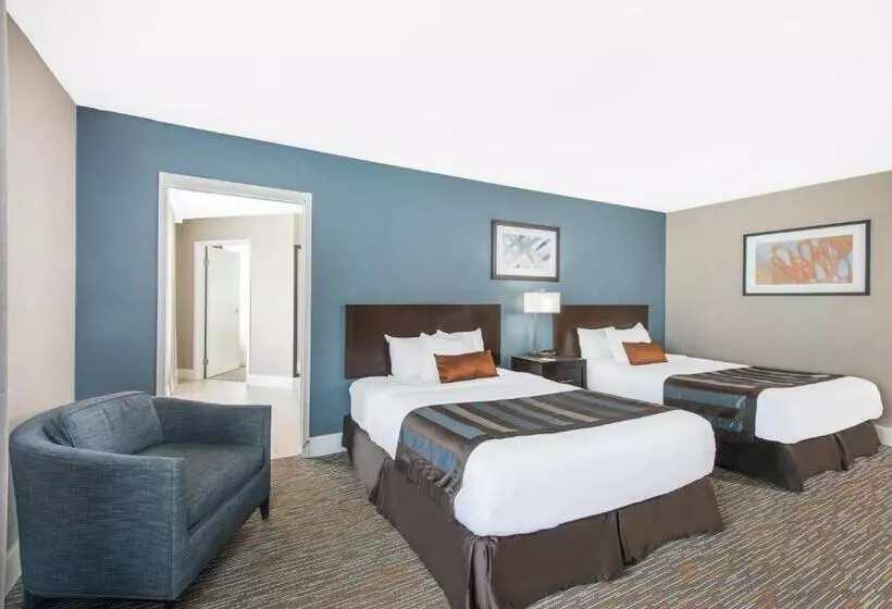 スイート（家族用）, Wingate By Wyndham Niagara Falls