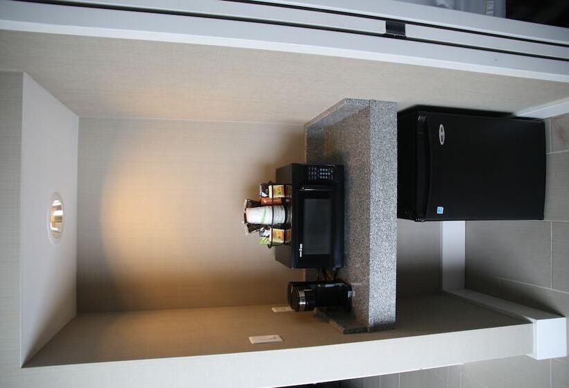 חדר דלוקס, Wingate By Wyndham Niagara Falls