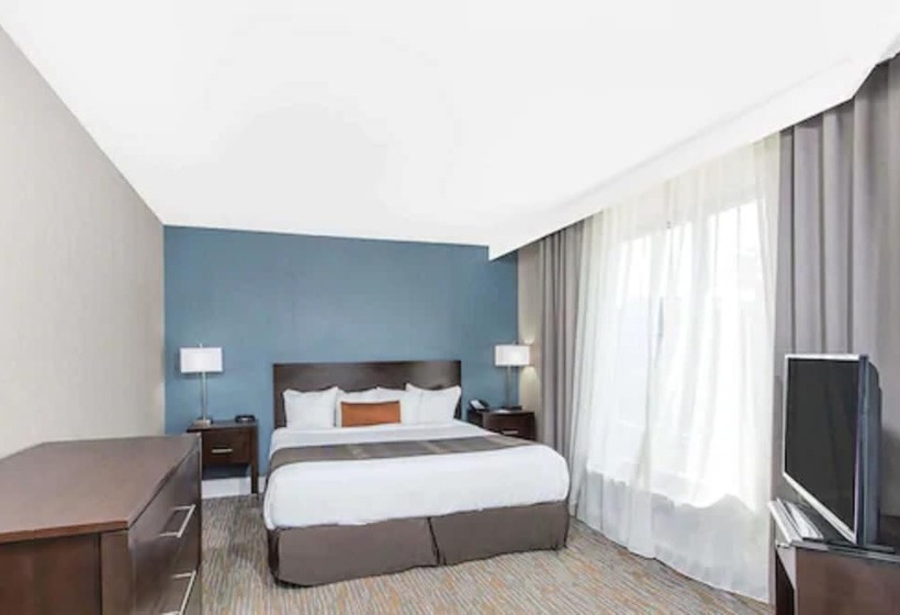סוויטה מותאמת לאדם עם מוגבלויות, Wingate By Wyndham Niagara Falls