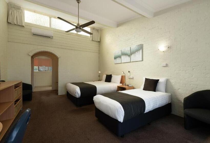 إستوديو قياسى, Barclay Motor Inn