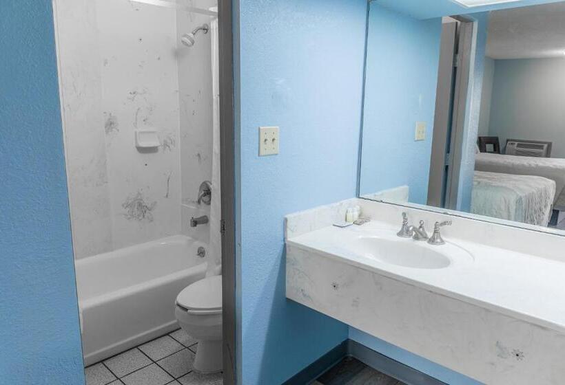 带2个双人床的标准工作室, Sandcastle Inn