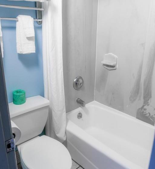 带2个双人床的标准工作室, Sandcastle Inn