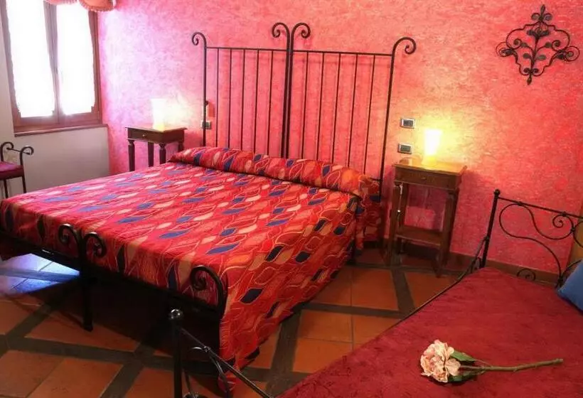 اتاق استاندارد سه نفره, B&b La Torretta Sul Borgo