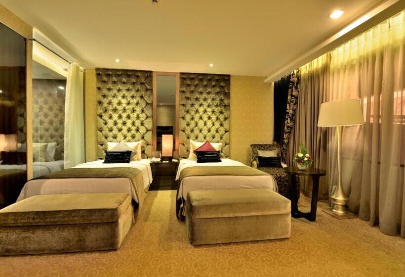 Номер Deluxe Кровать Кинг, Amaroossa Grande Bekasi