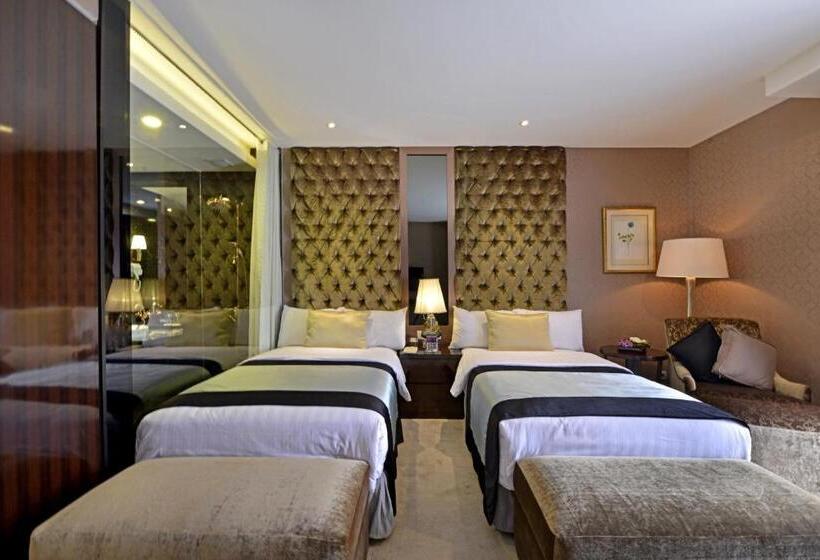 Номер Deluxe, Amaroossa Grande Bekasi