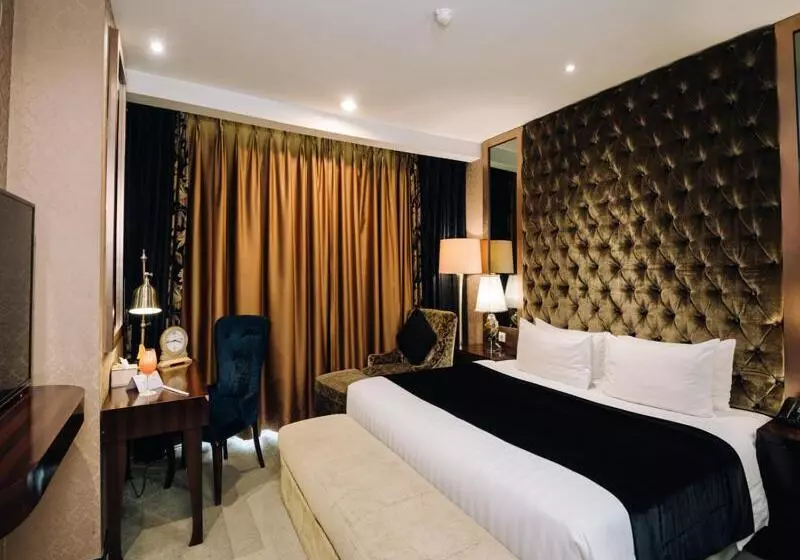 اتاق لوکس با تخت بزرگ, Amaroossa Grande Bekasi