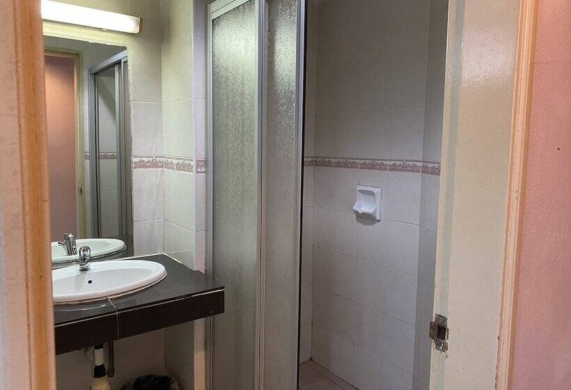 חדר סטנדרט יחיד, Deleeton