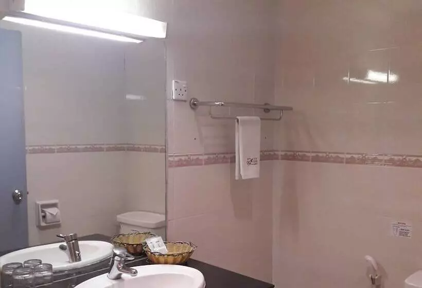 اتاق استاندارد با تخت بزرگ, Deleeton