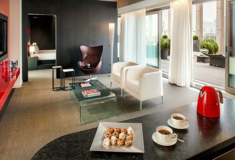 جناح, Glam Milano