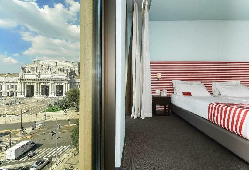 غرفة قياسية ذات إطلالة, Glam Milano