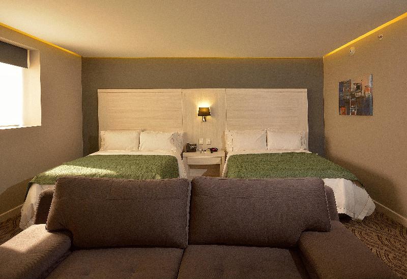キングサイズベッドのスイートルーム, Holiday Inn Express Pachuca, An Ihg