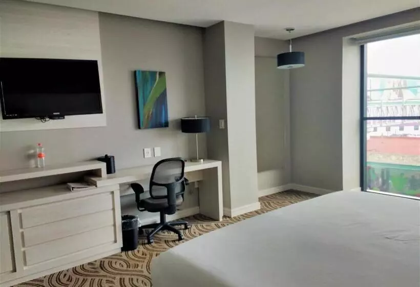 キングサイズベッドのスタンダードルーム, Holiday Inn Express Pachuca, An Ihg