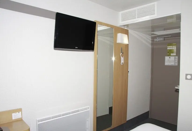 اتاق استاندارد سه نفره, Inn Design Vierzon